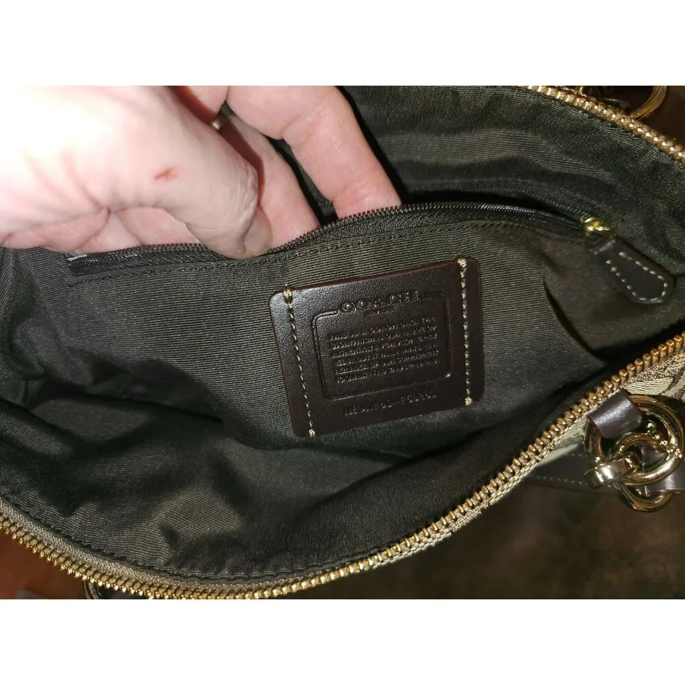 COACH Signature Kelsey Satchel - Picture 3 of 9